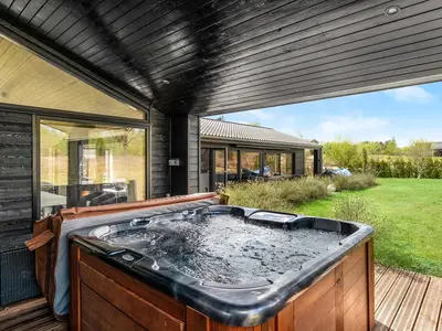 hot-tub