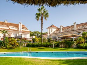 23757588-Ferienhaus-8-El Portil-300x225-0