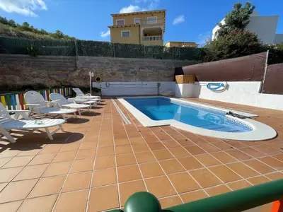 PoolOfHouse