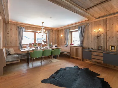 DiningRoom