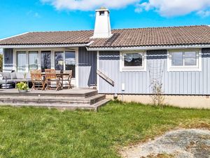 23972688-Ferienhaus-7-Ellös-300x225-0