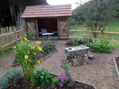 das denkmalgeschützte Bienenhaus wurde zur Gartenlaube