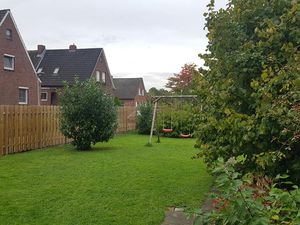 Garten mit Zaun