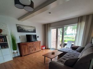 23882490-Ferienhaus-6-Emden-300x225-1