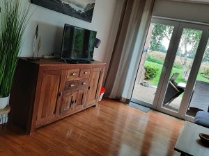 23882490-Ferienhaus-6-Emden-300x225-3