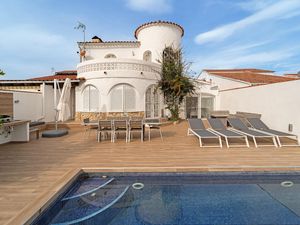 23961753-Ferienhaus-8-Empuriabrava-300x225-1