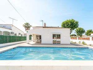 24037959-Ferienhaus-8-Empuriabrava-300x225-2