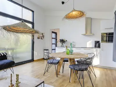 DiningRoom