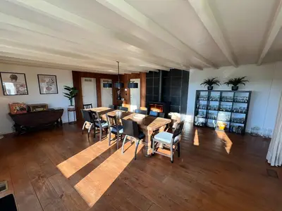 DiningRoom