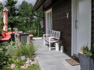 23514999-Ferienhaus-4-Erlbach-Eubabrunn-300x225-1