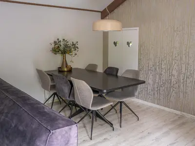 DiningRoom