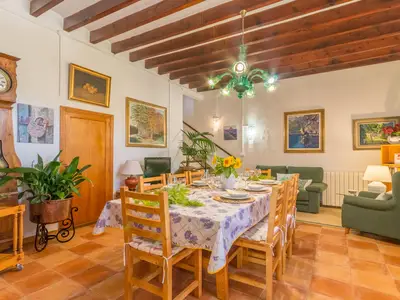 DiningRoom