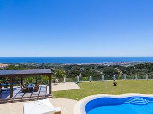 23663270-Ferienhaus-8-Estepona-300x225-3