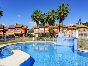 23869417-Ferienhaus-8-Estepona-300x225-0