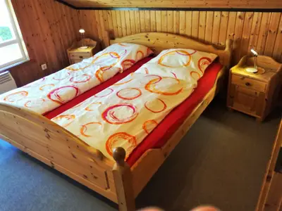 Schlafen OG mit Bett 1,8m x 2,0m