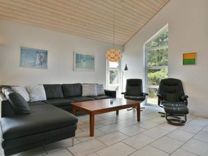 23126125-Ferienhaus-8-Fanø-300x225-3