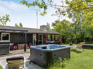 23757637-Ferienhaus-8-Fårevejle-300x225-1