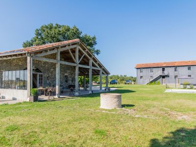 Außenseite Ferienhaus [Sommer]