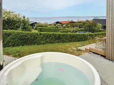hot-tub