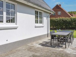 24043232-Ferienhaus-8-Farsø-300x225-1