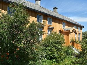 22395629-Ferienhaus-11-Farstad-300x225-4