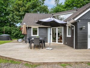 23737994-Ferienhaus-10-Fårvang-300x225-1