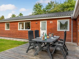 23757692-Ferienhaus-4-Fårvang-300x225-1