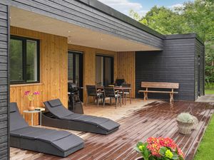 23761393-Ferienhaus-8-Fårvang-300x225-1