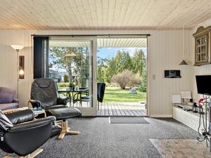 24002993-Ferienhaus-4-Fårvang-300x225-2