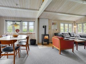 23722545-Ferienhaus-6-Fårvang-300x225-3