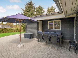 23723201-Ferienhaus-6-Fårvang-300x225-1