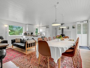 23754029-Ferienhaus-10-Fårvang-300x225-3