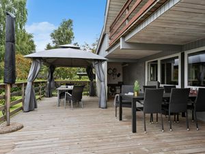 24043878-Ferienhaus-8-Fårvang-300x225-1