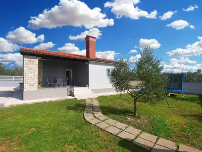 Ferienhaus für 6 Personen (60 m²) in Fažana 1/10
