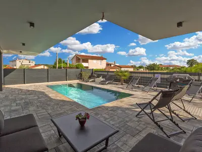 Ferienhaus für 6 Personen (120 m²) in Valbandon 4/10