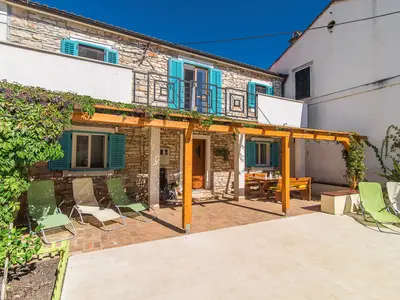 Ferienhaus für 6 Personen (100 m²) in Valbandon 4/10