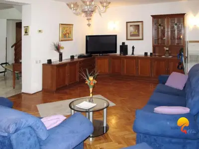 Ferienhaus für 8 Personen (220 m²) in Valbandon 7/10