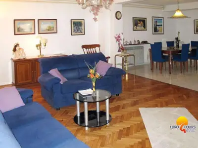 Ferienhaus für 8 Personen (220 m²) in Valbandon 8/10
