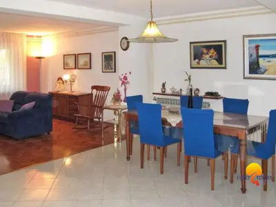 Ferienhaus für 8 Personen (220 m²) in Valbandon 10/10
