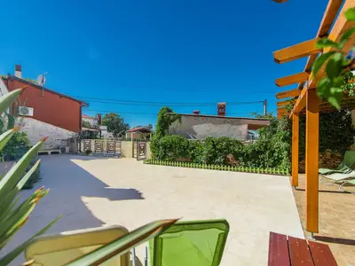 Ferienhaus für 6 Personen (100 m²) in Valbandon 10/10