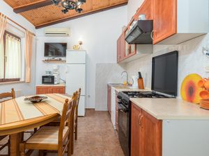 23730741-Ferienhaus-4-Fažana-300x225-4