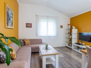 23720647-Ferienhaus-6-Fažana-300x225-2