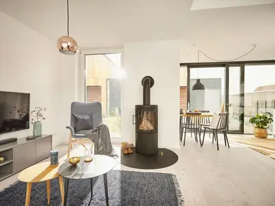Kamin-/Ofen