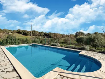 PoolOfHouse