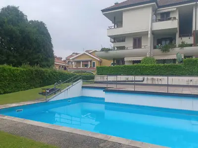 PoolOfHouse