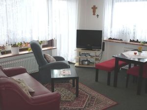 23975243-Ferienhaus-4-Fichtelberg-300x225-2