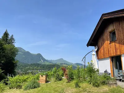Außenseite Ferienhaus [Sommer]