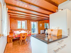 24025190-Ferienhaus-6-Fiesch-300x225-3