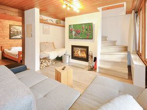 24036014-Ferienhaus-8-Fiesch-300x225-2