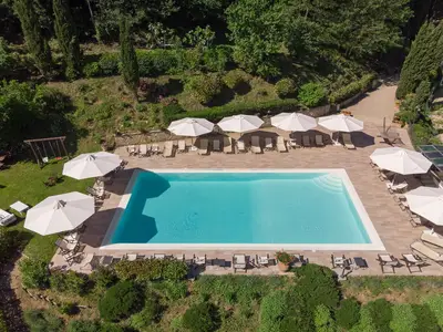 PoolOfHouse